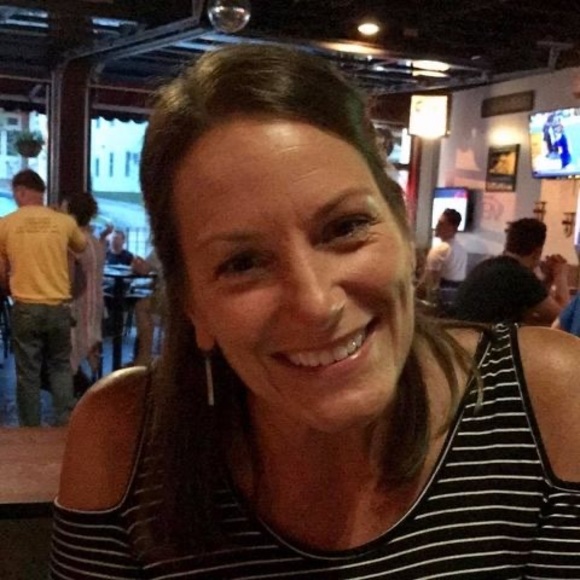 Meet your Posher, Jen - Picture 1 of 1